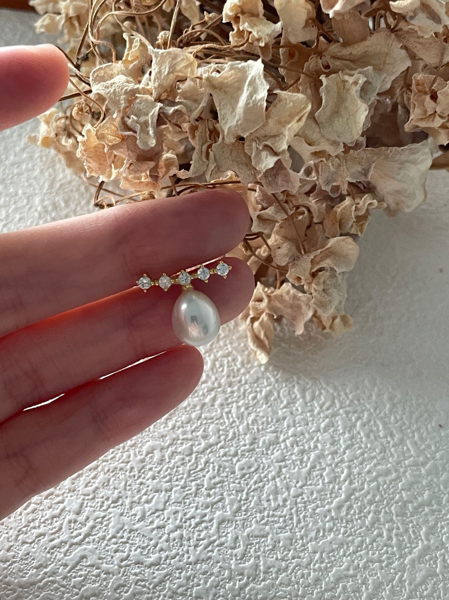 Radiant Line Pearl Studs