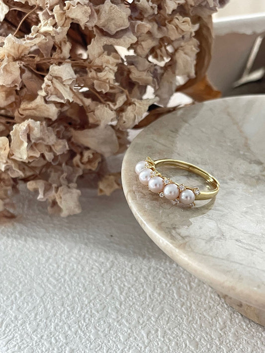 Radiant Pearl Band