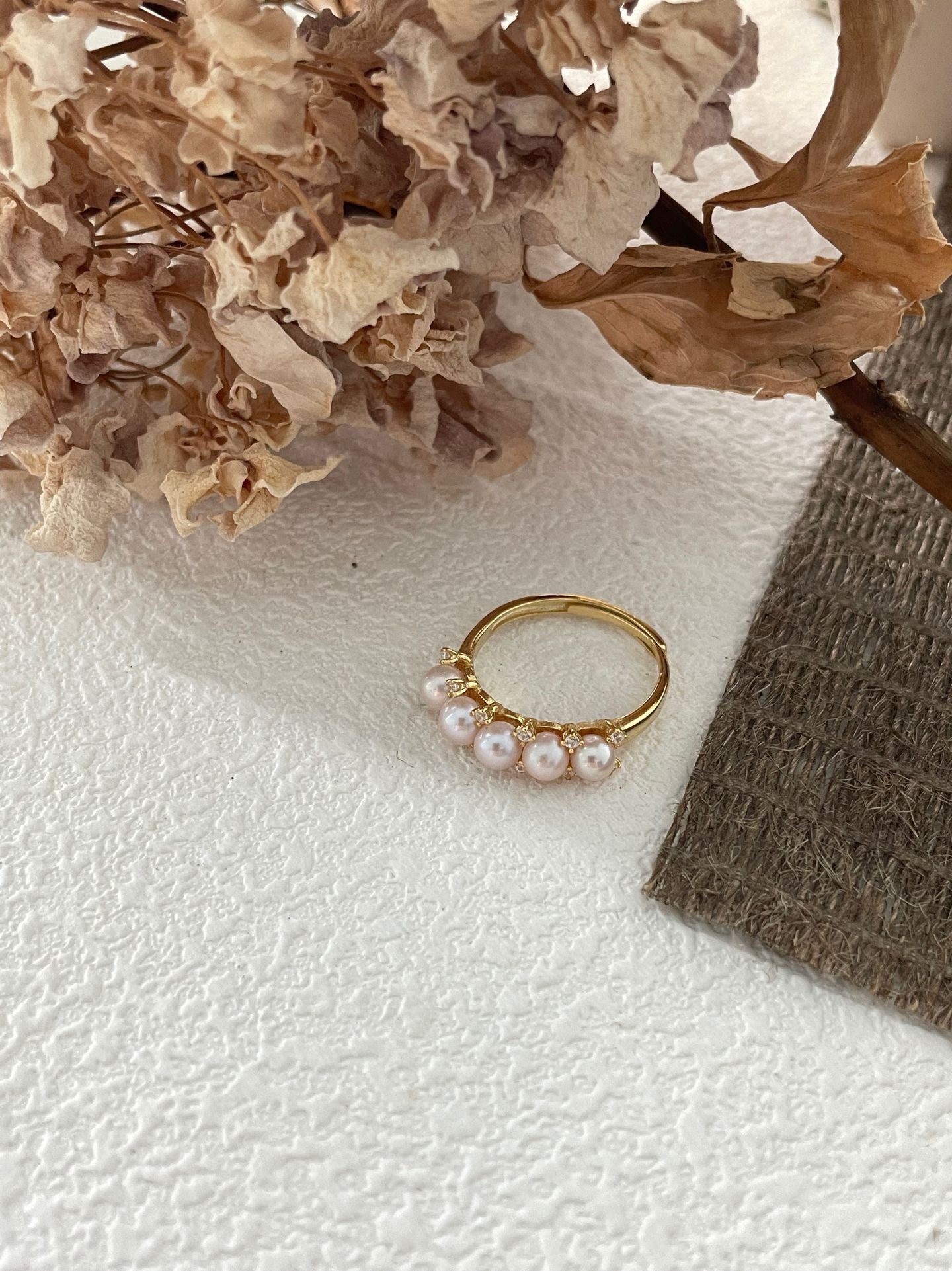 Radiant Pearl Band