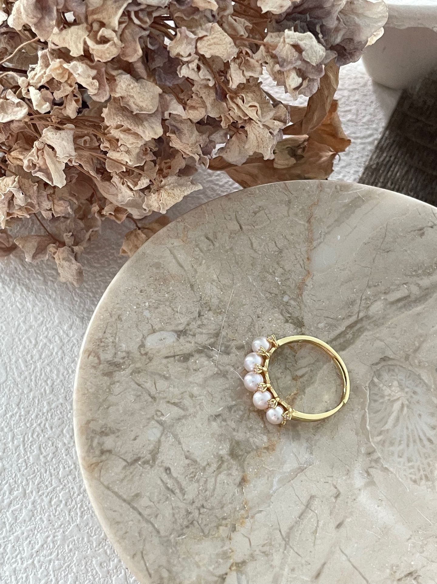 Radiant Pearl Band