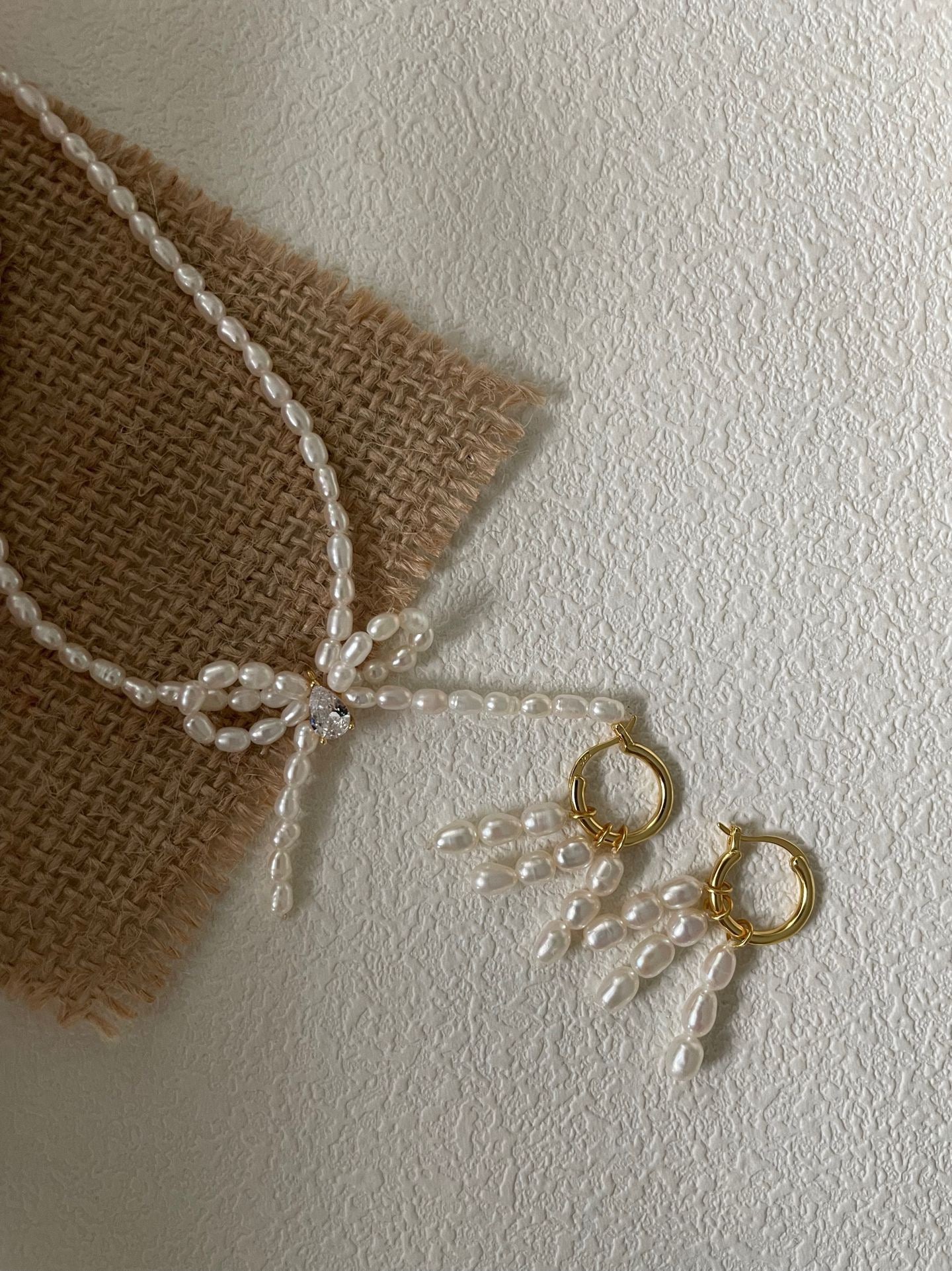 Pearl Ribbon Necklace