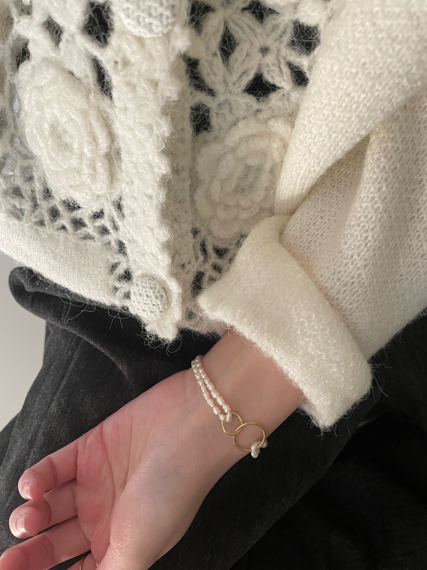 Double Loop Pearl Bracelet