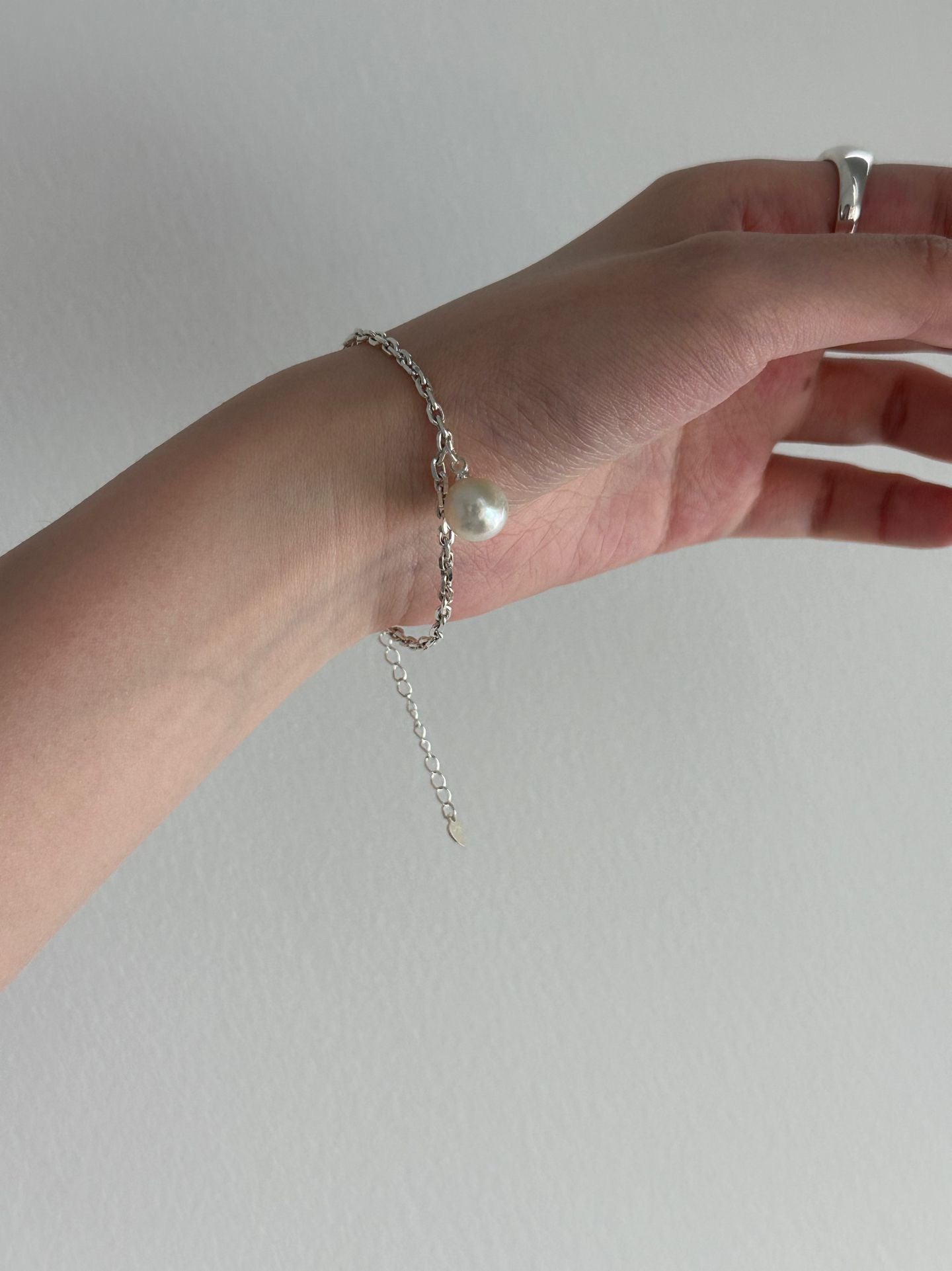 Silver Mist Pearl Bracelet