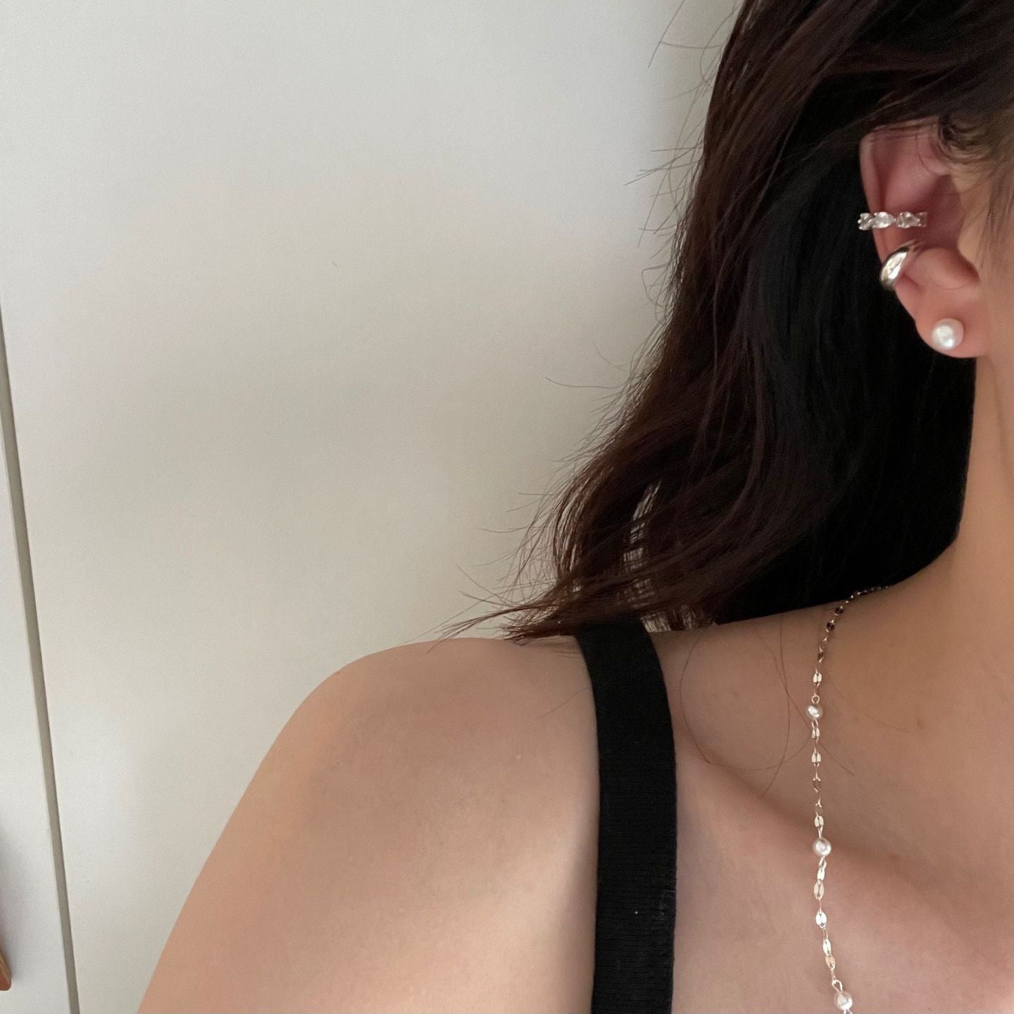 Cuddly Bubble Round Pearl Earring