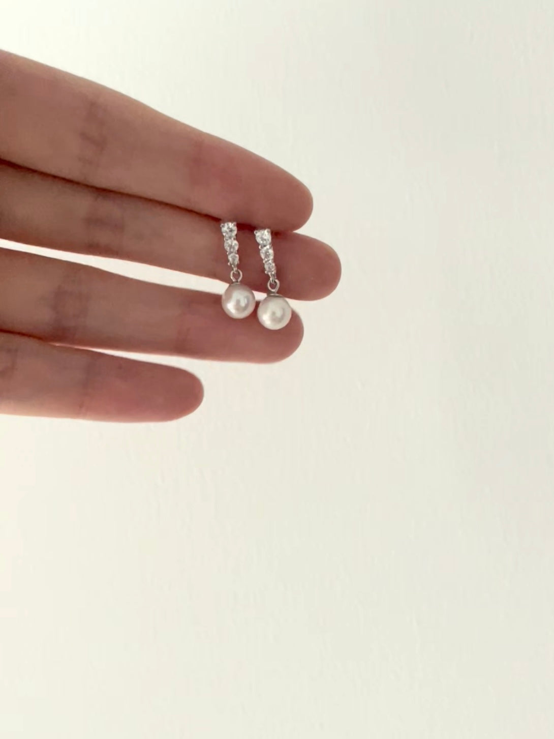 Starlit Pearl Earrings