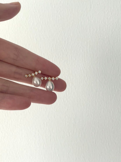 Radiant Line Pearl Studs