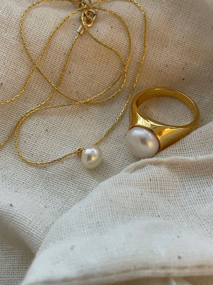 Cuddly Bubble Round Pearl Necklace