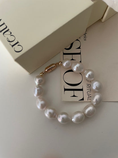 Golden Harmony Pearl Bracelet